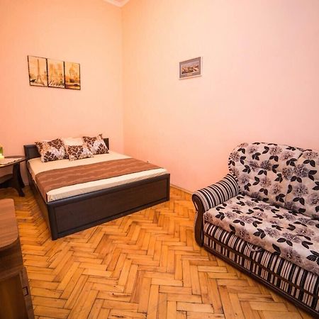 Apartment On Teatralna 7 Львів Екстер'єр фото